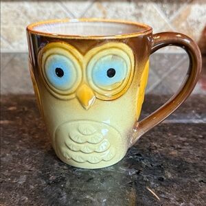 Gibson Owl Design Mug - Brown and Yellow